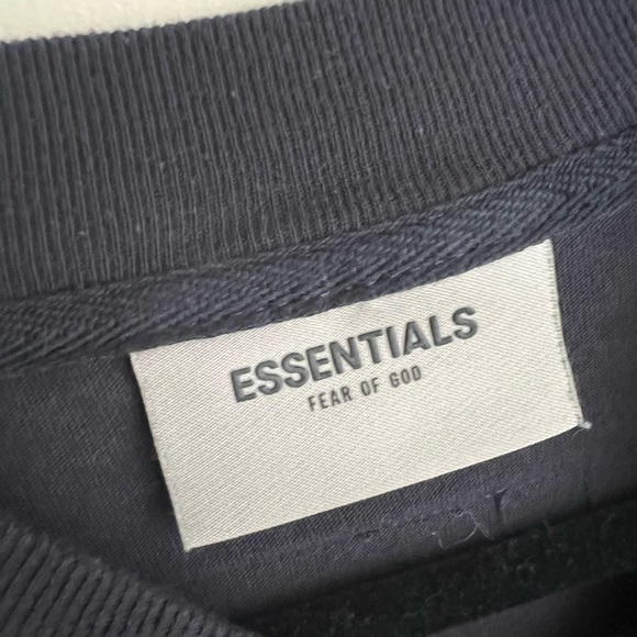 ESSENTIALS Creaneck long sleeve tshirt XS - Picture 3 of 7